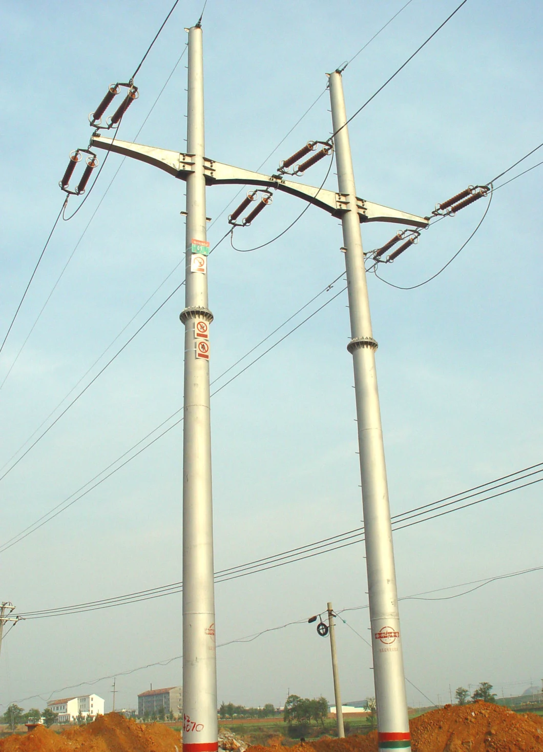 High Quality Communication Tower (Telecom Steel tower) for Overseas